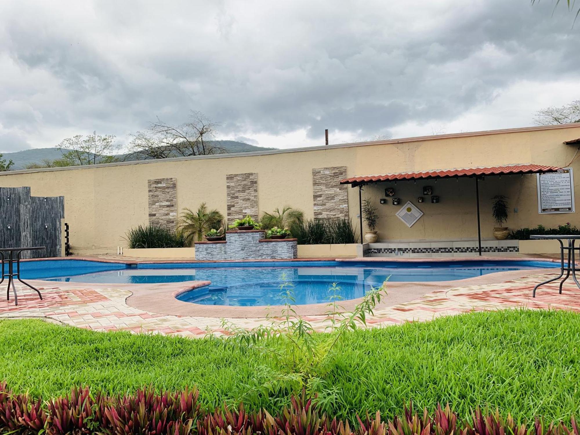 Hotel y Restaurante Villas Del Sol Jalpan de Serra Exterior foto